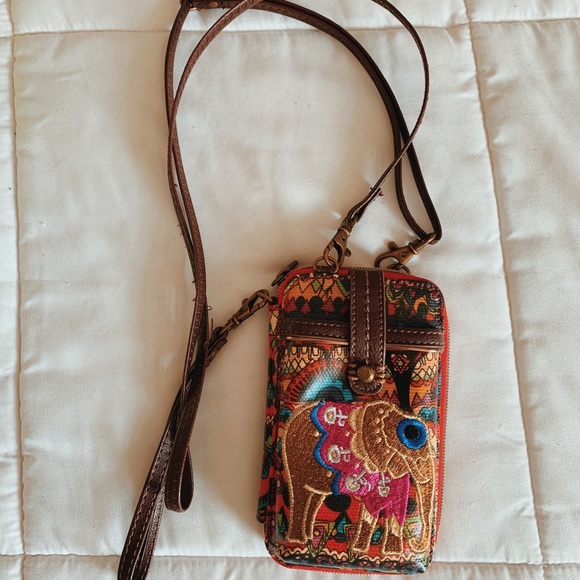 🌸🌸🌸EMBROIDERED WALLET PURSE🌸🌸🌸 - Picture 4 of 5